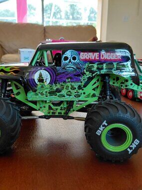 1/18 Mini LMT Grave Digger 2S 4X4 RTR Brushed Monster Truck Battery & Charger In